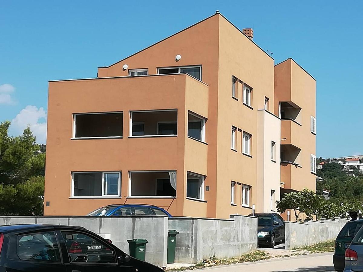 Apartment Dinko Rovanjska Esterno foto