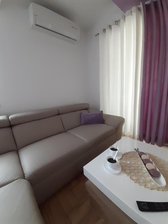 Apartment Dinko Rovanjska Esterno foto