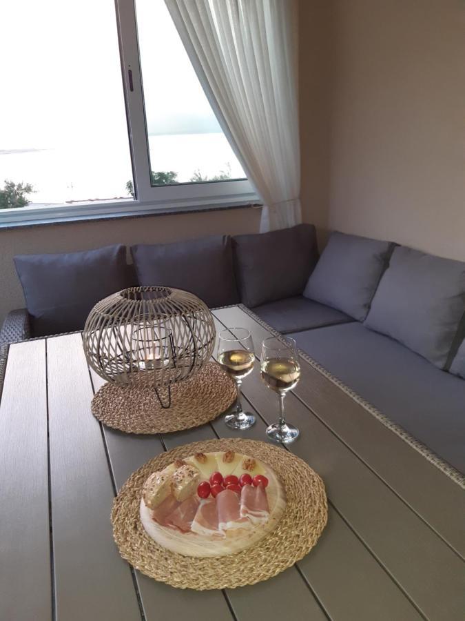 Apartment Dinko Rovanjska Esterno foto