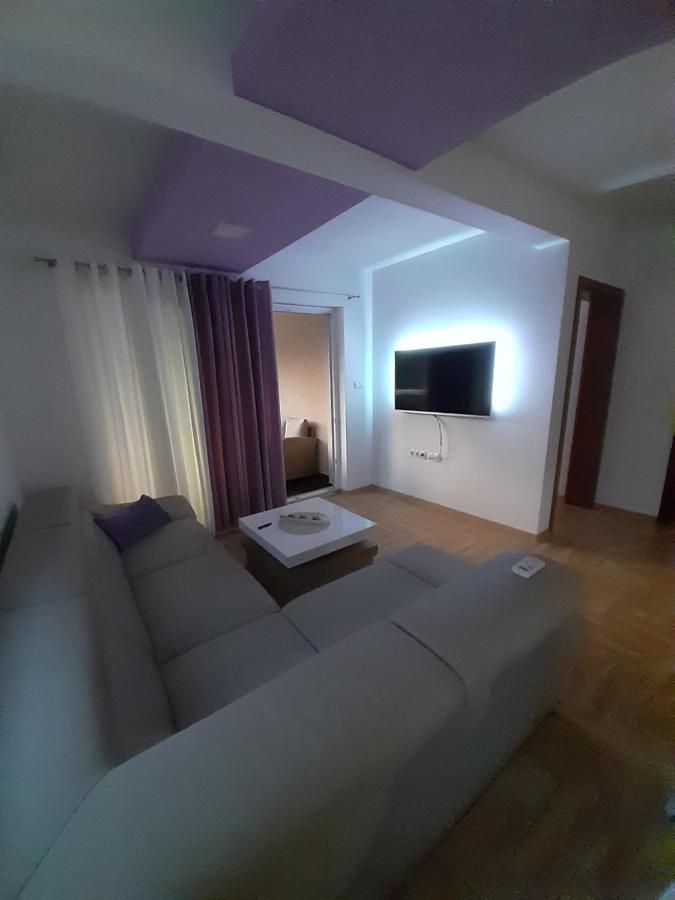 Apartment Dinko Rovanjska Esterno foto