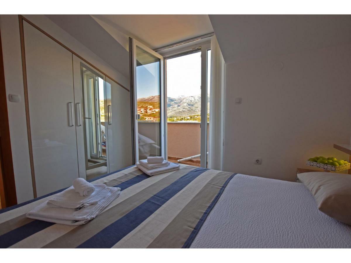Apartment Dinko Rovanjska Esterno foto